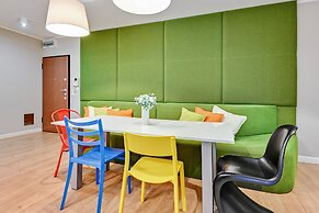 Aura by Downtown Apartments