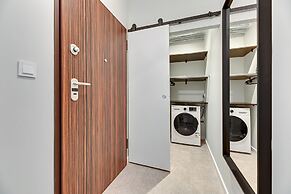 Aura by Downtown Apartments