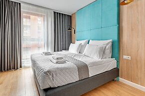 Aura by Downtown Apartments