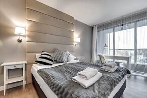 Aura by Downtown Apartments