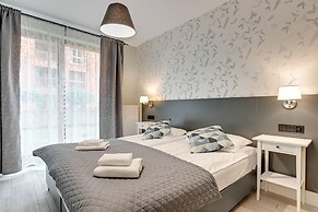 Aura by Downtown Apartments