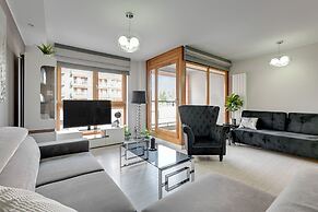 Aura by Downtown Apartments