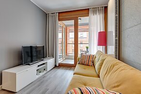 Aura by Downtown Apartments