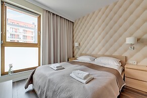 Aura by Downtown Apartments