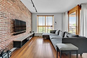 Aura by Downtown Apartments