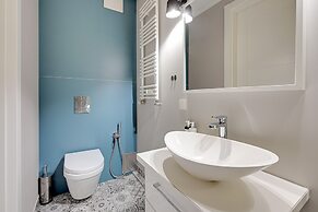 Aura by Downtown Apartments