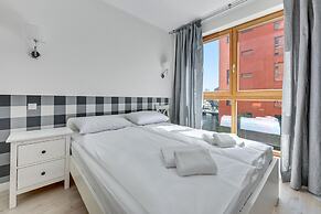 Aura by Downtown Apartments