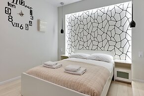 Aura by Downtown Apartments