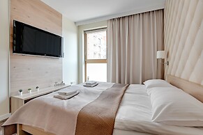 Aura by Downtown Apartments