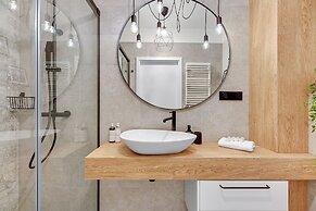 Aura by Downtown Apartments