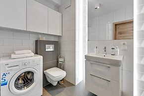 Aura by Downtown Apartments