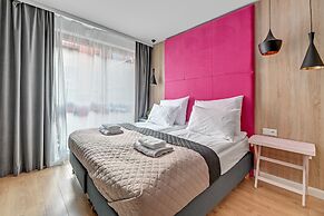 Aura by Downtown Apartments