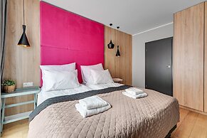 Aura by Downtown Apartments