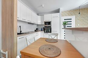 Aura by Downtown Apartments