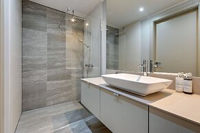 Aura by Downtown Apartments