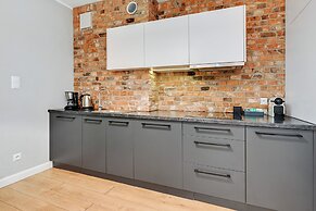 Aura by Downtown Apartments