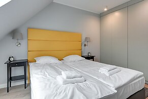 Aura by Downtown Apartments