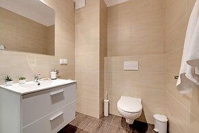 Aura by Downtown Apartments