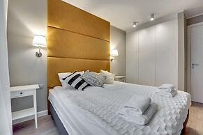 Aura by Downtown Apartments