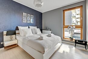 Aura by Downtown Apartments