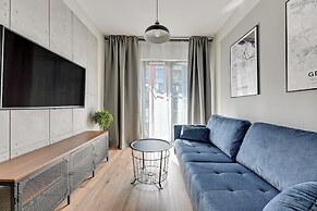 Aura by Downtown Apartments