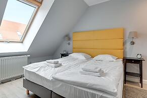 Aura by Downtown Apartments