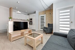 Aura by Downtown Apartments