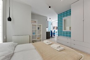 Aura by Downtown Apartments