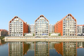 Aura by Downtown Apartments