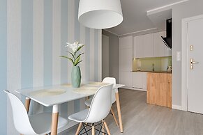 Aura by Downtown Apartments