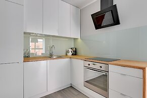 Aura by Downtown Apartments