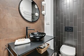 Aura by Downtown Apartments