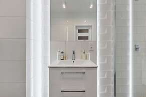 Aura by Downtown Apartments