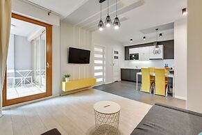 Aura by Downtown Apartments