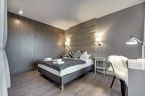 Aura by Downtown Apartments