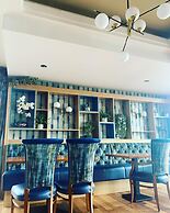 Allingham Arms Hotel