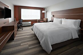 Holiday Inn Express & Suites Elkhorn - Lake Geneva Area by IHG