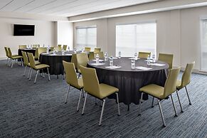 Holiday Inn Express & Suites Elkhorn - Lake Geneva Area by IHG