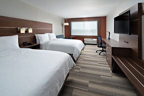 Holiday Inn Express & Suites Elkhorn - Lake Geneva Area by IHG