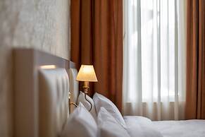 Ornament Hotel