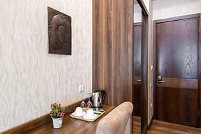 Ornament Hotel