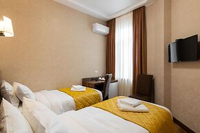 Ornament Hotel