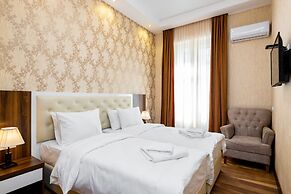Ornament Hotel