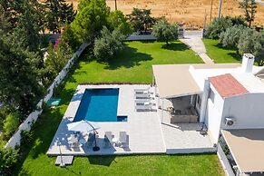 Casa Bianca Villa With Private Pool