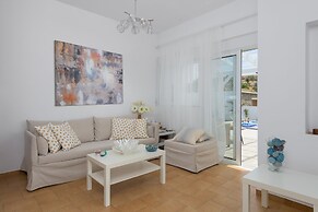 Casa Bianca Villa With Private Pool