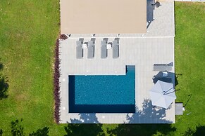 Casa Bianca Villa With Private Pool