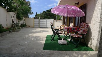 Apartment in Premantura with Garage near Kamenjak