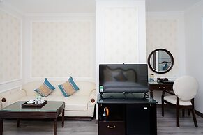 Vincent Halong Hotel