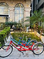 Vincent Halong Hotel