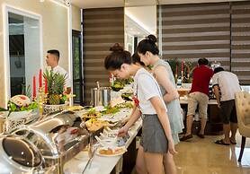 Vincent Halong Hotel